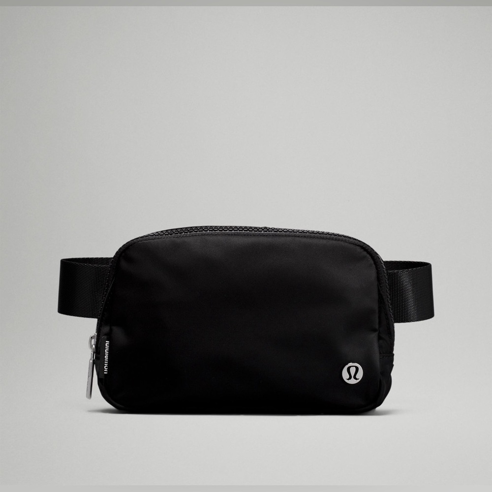 NWT Lululemon Everywhere Belt Bag‎ 1L Black BLK LU9AX2S